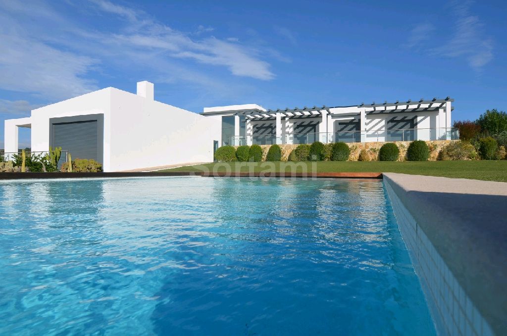 Detached house T4 Algarve, Estoi